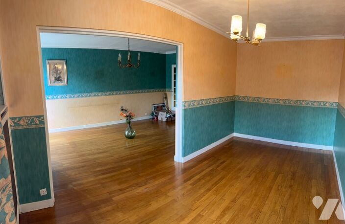 Vente appartement 5 pièces 98 m² Saint-Étienne (42000) — photo 3