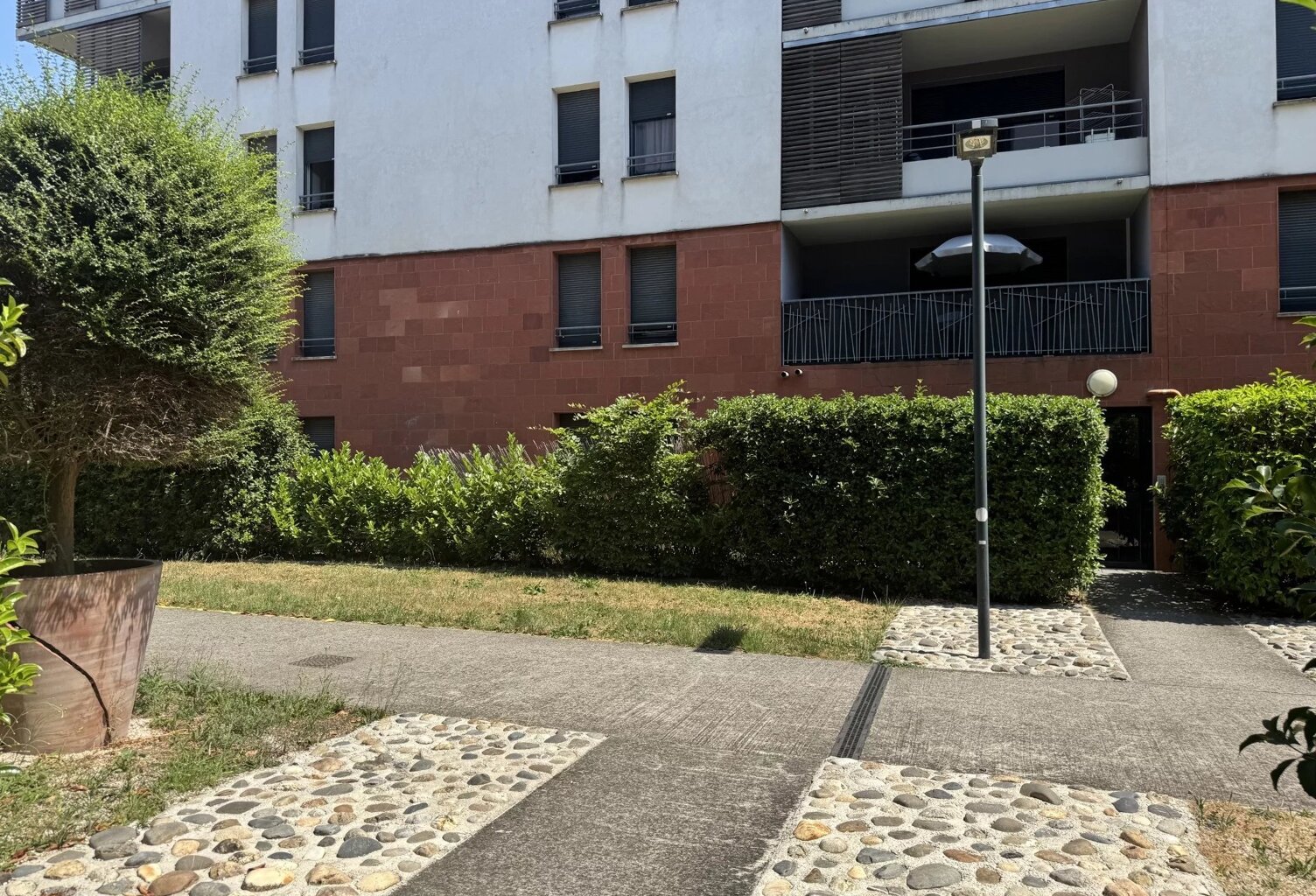 TOULOUSE -LESPINET APPT. T3 JARDIN PK — photo 1