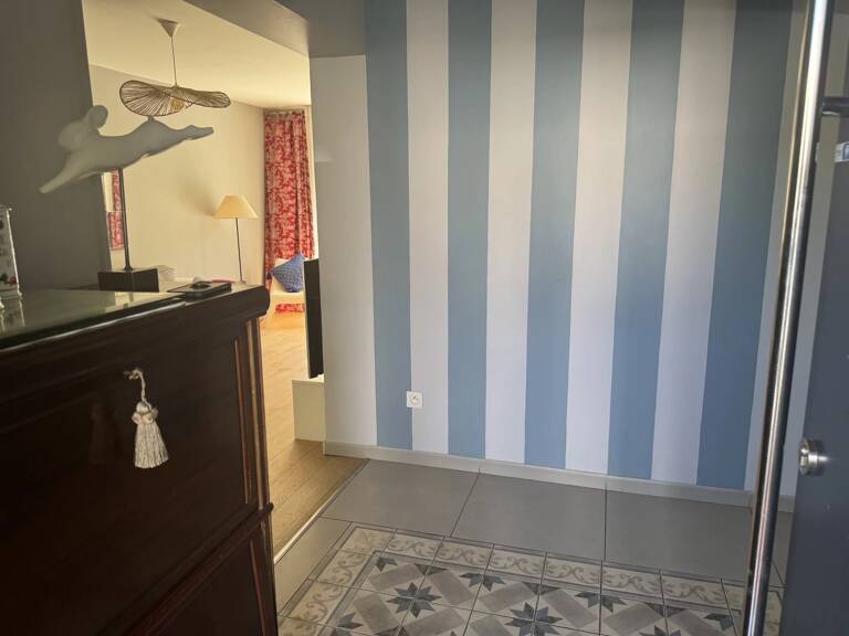 COTE PAVEE - MAISON T5 AVEC PISCINE — photo 1