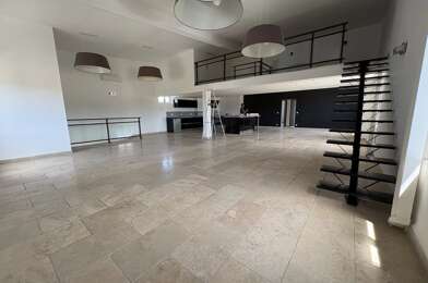 Appartement 3 pièces 1300 €
