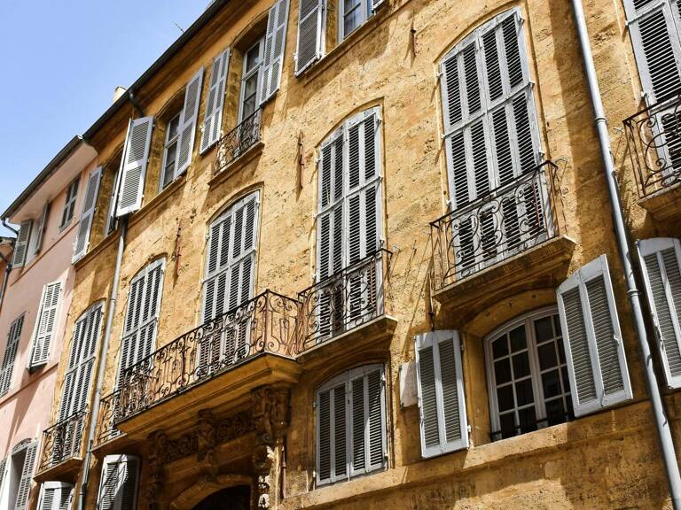 Immeuble de rapport R+3 à vendre à Apt, 175 m² — photo 1