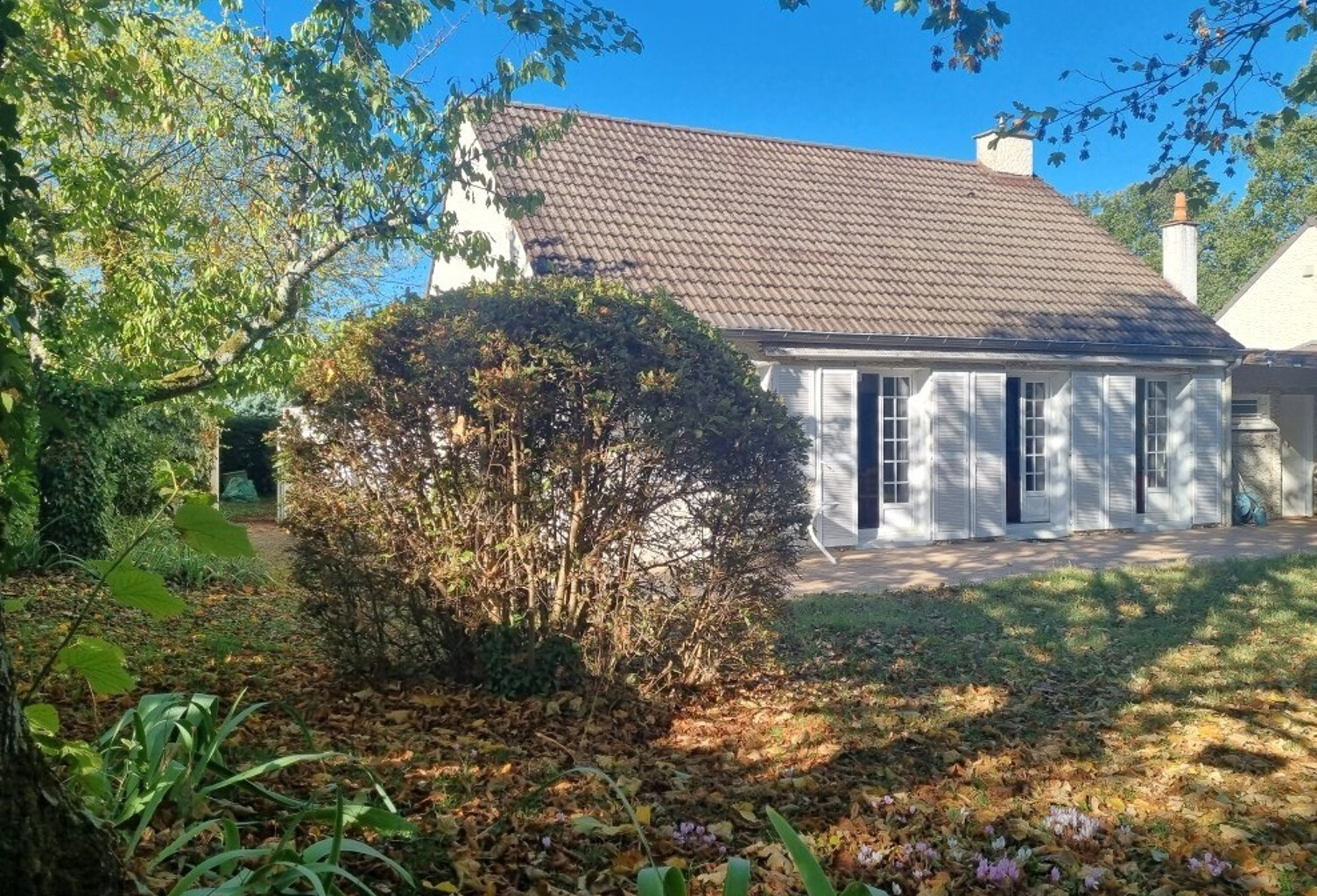 VENTE ST GENIS LAVAL 69230 - EXCLUSIVITE - AU CALME, CHARMANTE MAISON 5 CHAMBRES 126M2 TERRASSE ET JARDIN ARBO — photo 1