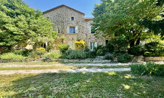Maison 15 Pièces 356 m² à vendre à Travaillan (84850)