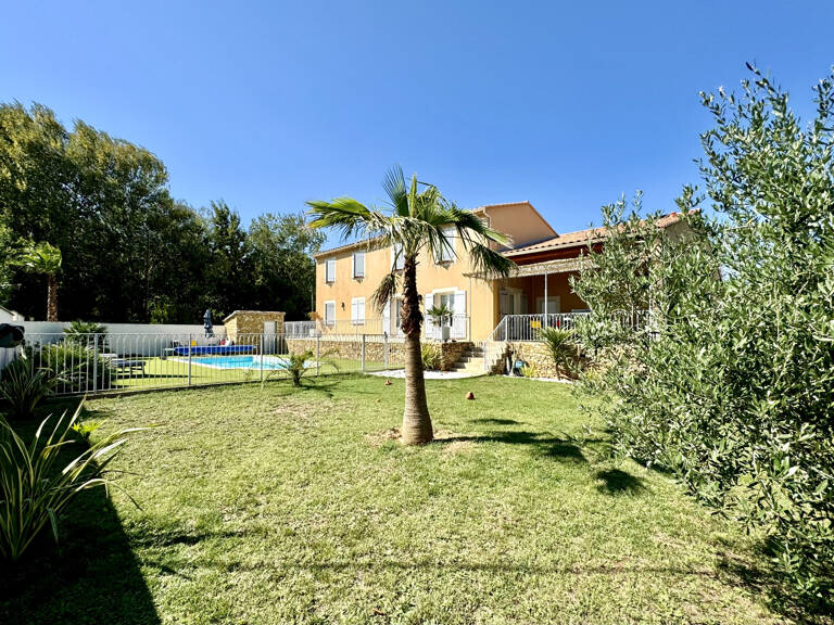 Villa avec piscine 200 m2 sur 3000 m2 de terrain. — photo 1