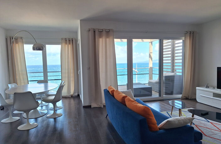 Appartement T3 de 117 m2 vue mer pieds dans l'eau - Plage d' — photo 2