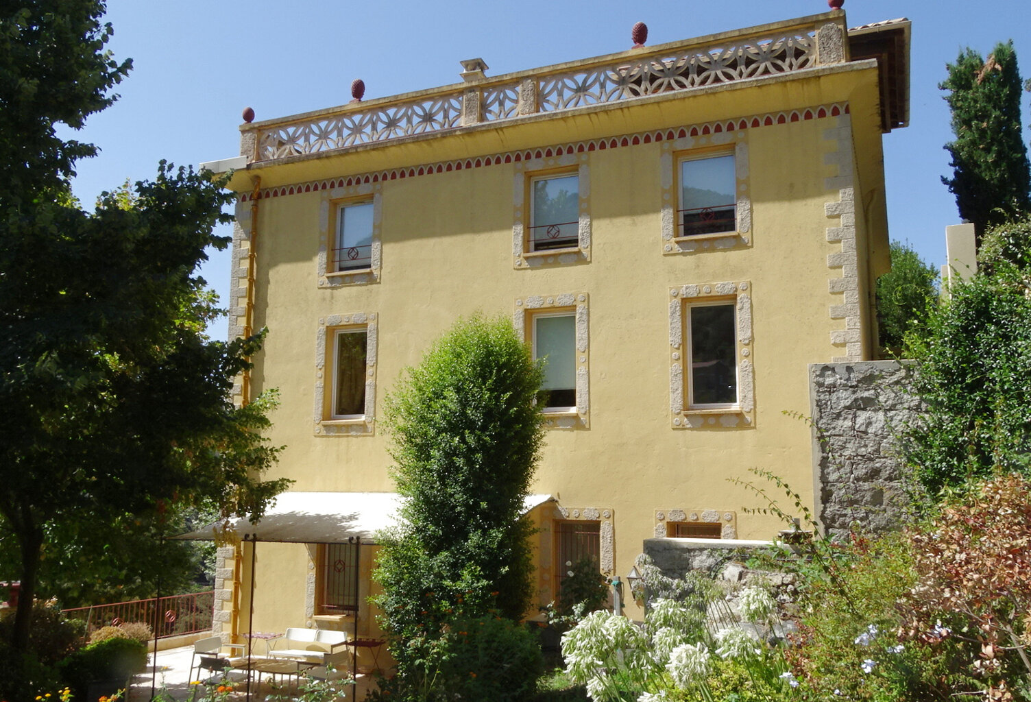 MAISON DE MAITRE DE 400 M2 - SAINTE-LUCIE DE TALLANO — photo 1