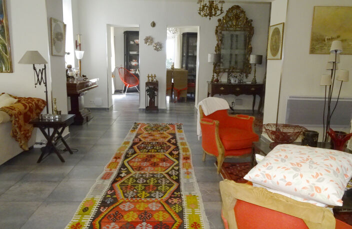 MAISON DE MAITRE DE 400 M2 - SAINTE-LUCIE DE TALLANO — photo 2