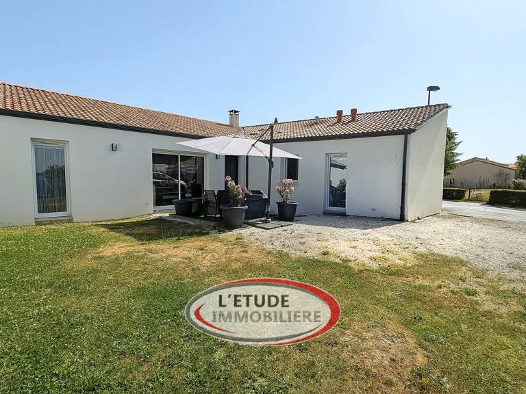 Plain-pied récent au coeur de Château-Thébaud — photo 1