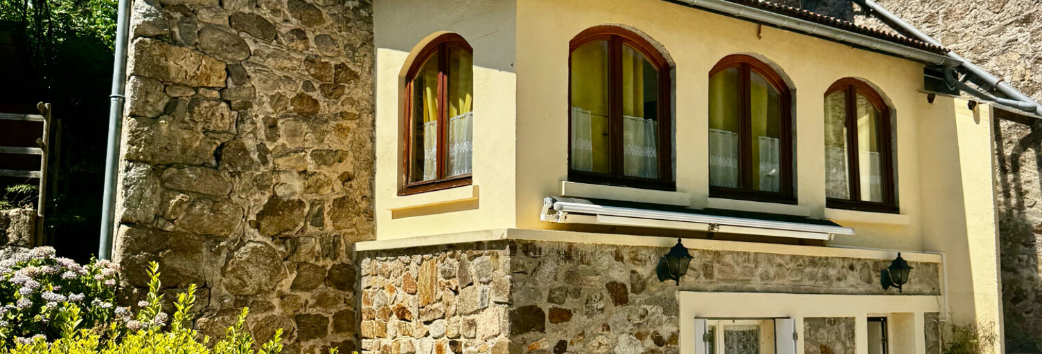 Maison 5 Pièces 108 m² à vendre à Vocance (07690)