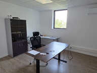 BUREAUX A LOUER LES PONTS DE CE - ANGERS SUD — photo 2