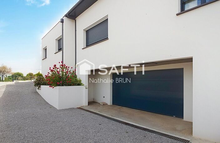Villa contemporaine de plain pied de 240 m² sur 801 m² de terrain — photo 5