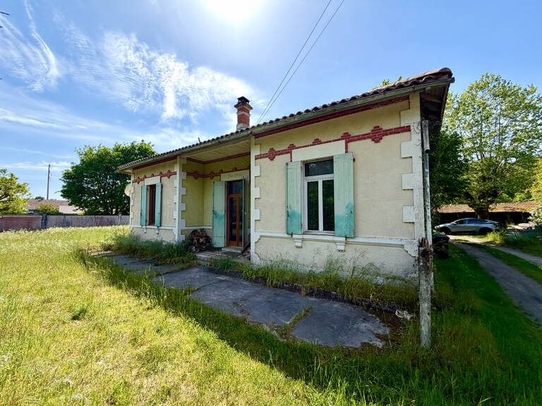 ARES - MAISON AVEC DU CACHET 3 CHAMBRES ET JARDIN — photo 1