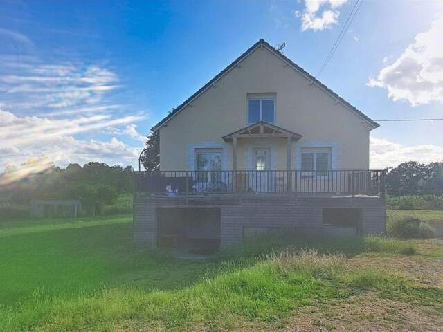 Maison sur sous sol total — photo du bien