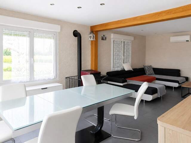 Maison sur sous sol total — photo du bien