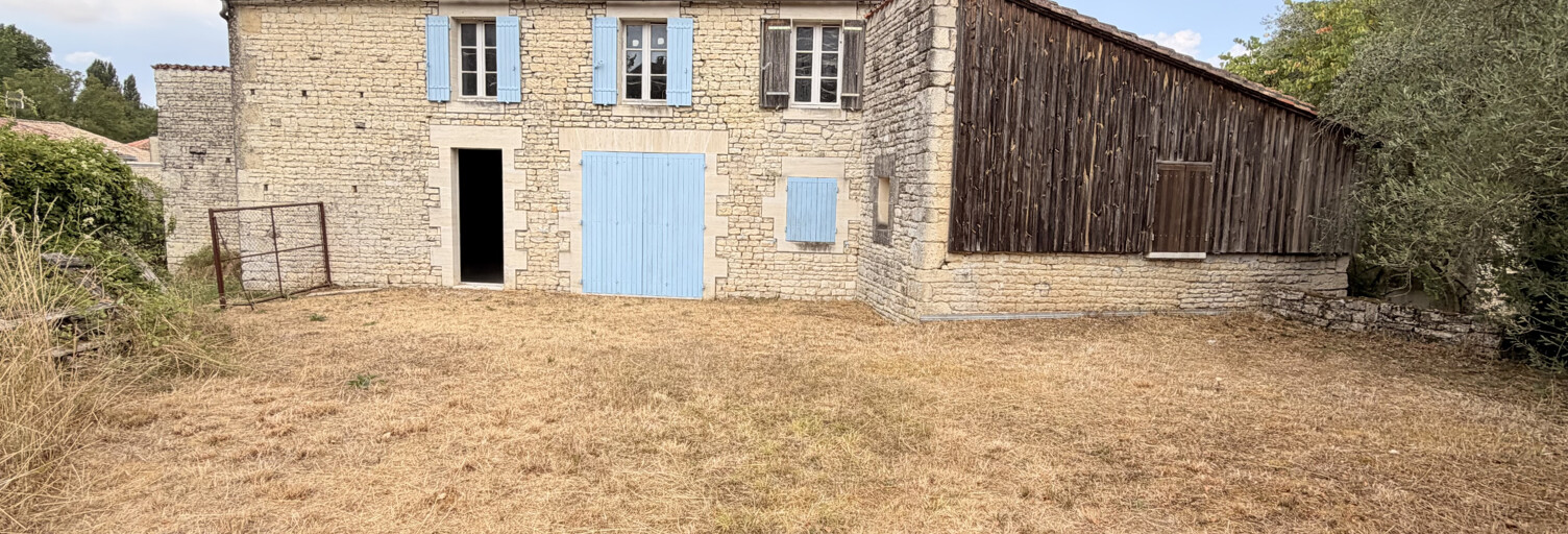 Maison 3 Pièces 97 m² à vendre à Dampierre-sur-Boutonne (17470)