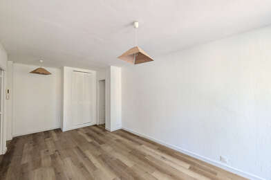 Appartement 2 pièces 890 €