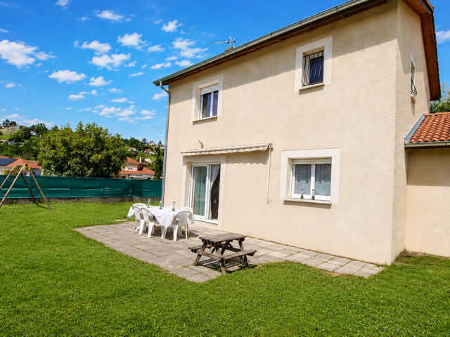 Jolie maison T4 d'env 93 m2 sur 450 m2 — photo du bien
