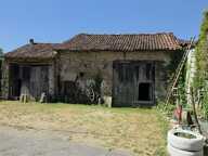 À vendre : maison de campagne de T4, jardins,  granges à Droux (87) — photo 3