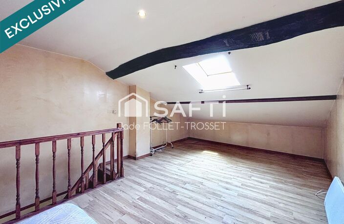 Poncin (01450)  Maison au coeur du village — photo 2