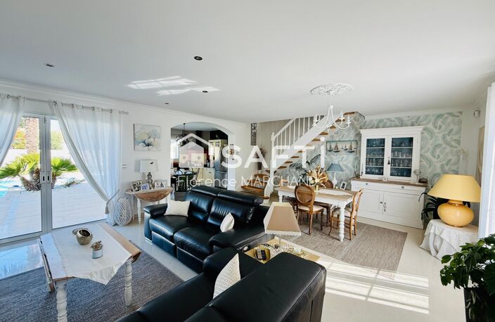 VILLA D'EXCEPTION À CHÂTELAILLON-PLAGE: L'ÉLÉGANCE, LE CONFORT ET BELLES PRESTATIONS — photo 2