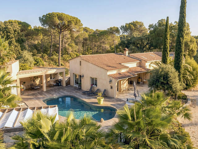 Propriété de 200m2 habitables sur 2 576m2 de terrain — photo du bien