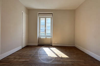 Appartement 4 pièces 790 €