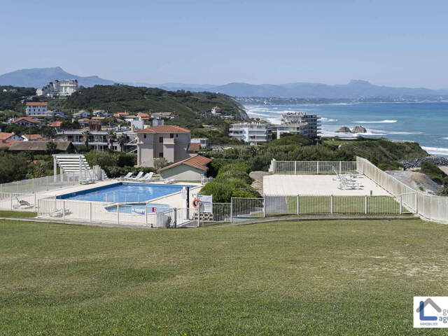 GRAND T2 BIS DANS RESIDENCE DE TOURISME A BIARRITZ — photo du bien