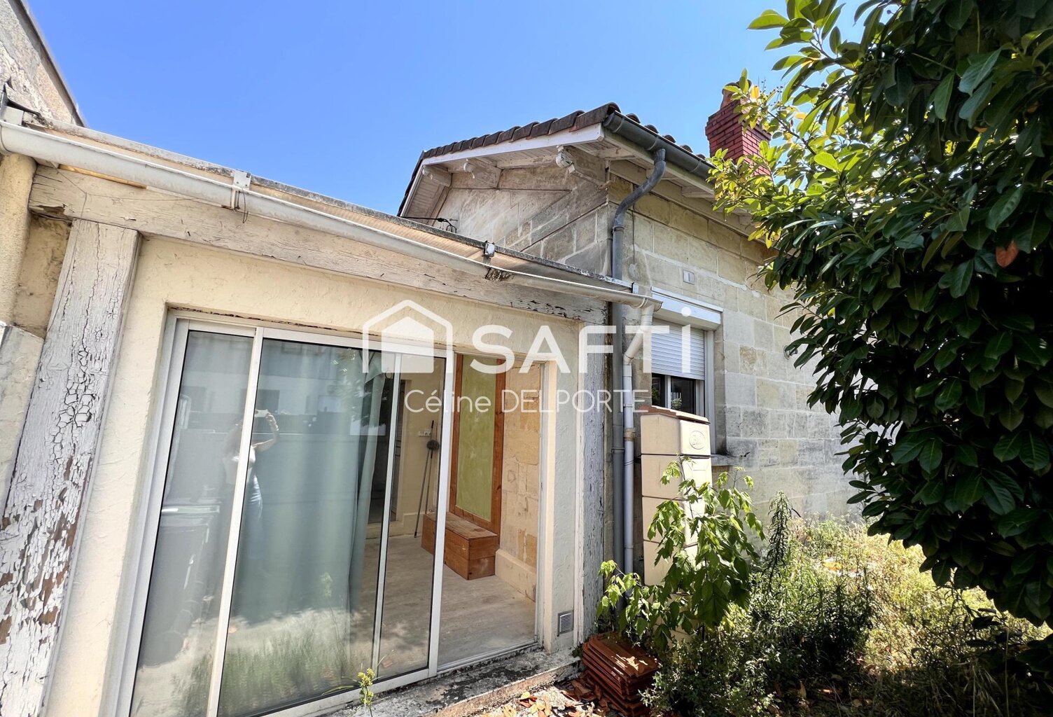 Maison en pierre avec jardin à rénover — photo 1