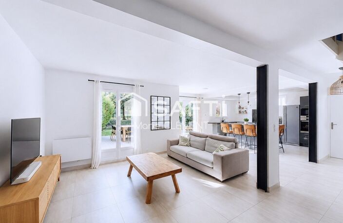 Magnifique maison individuelle de 135 m2, 4 chambres, double garage, terrain de 696 m2 sans vis à vis. — photo 4