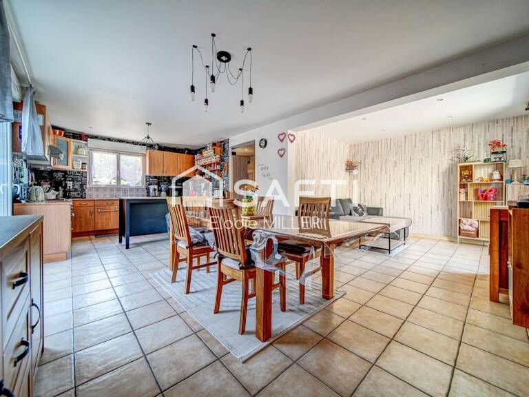 3 Chambres, bureau, véranda et jardin : Une maison pensée pour la vie de famille ! — photo 1