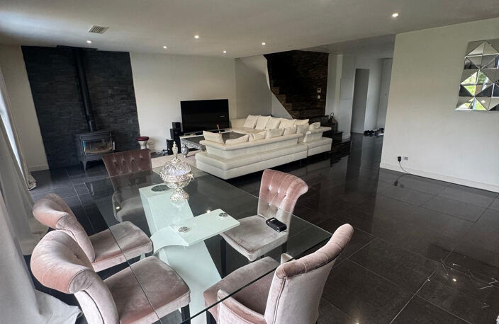 Jolie maison T5 — photo 3