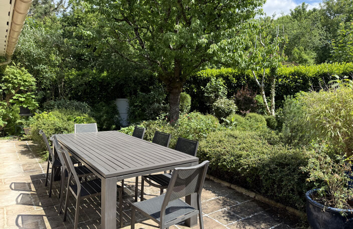 Sucy-en-Brie   Quartier du Fort, belle maison familiale au c — photo 3