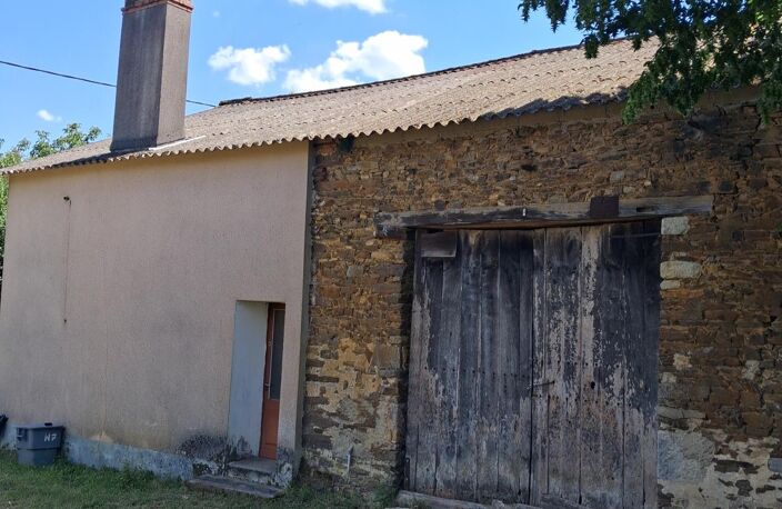 Maison campagne 4 piéces ,114m2 , 2 granges , 10 ha de terrain — photo 3