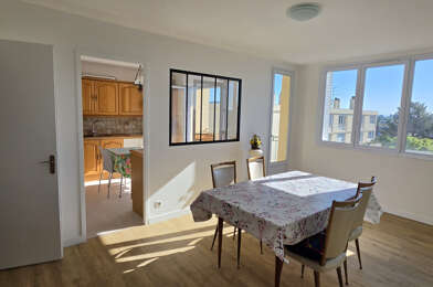 Appartement 3 pièces 1100 €