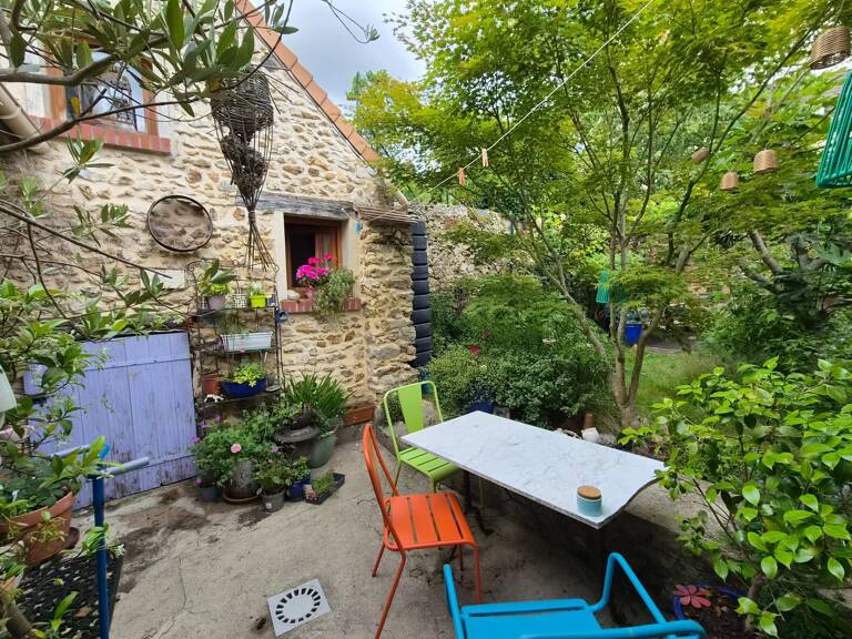 MAISON DE VILLE  AVEC JARDIN — photo 1