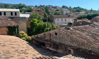 Immeuble  160 m² à vendre à Apt (84400)