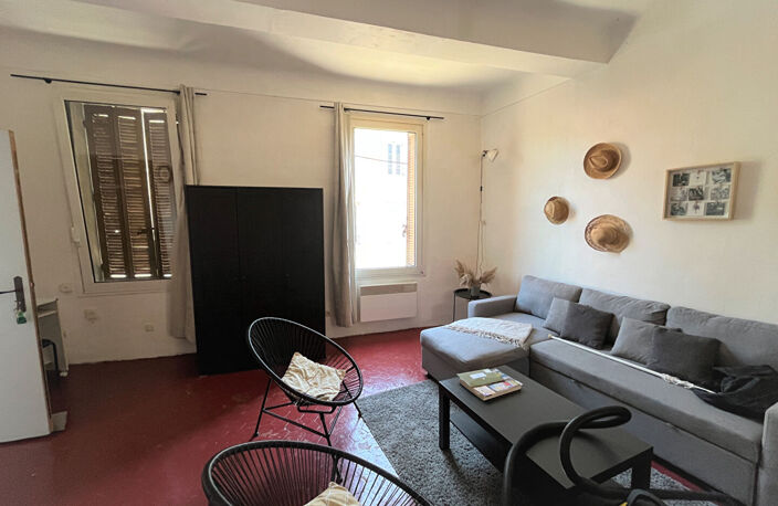 Immeuble Apt 6 pièce(s) 160 m2 — photo 2