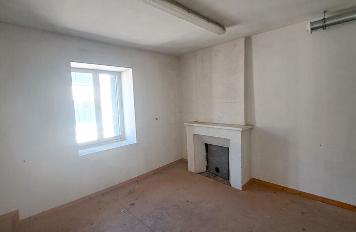 Immeuble de 162 m² au coeur d'Anneyron — photo 3