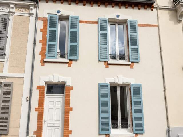 Immeuble ou maison de ville — photo du bien