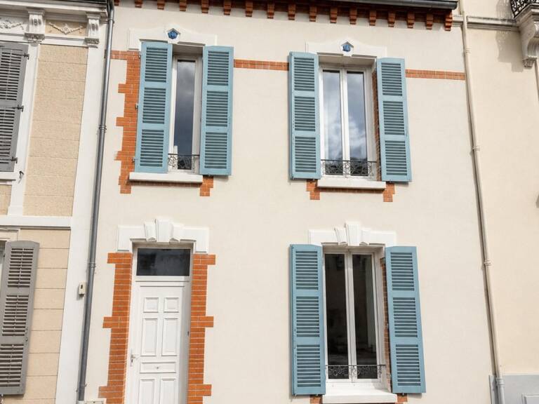 Immeuble ou maison de ville — photo 1
