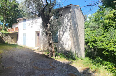 Maison F4 - dépendances et terrain 5000m2 — photo du bien