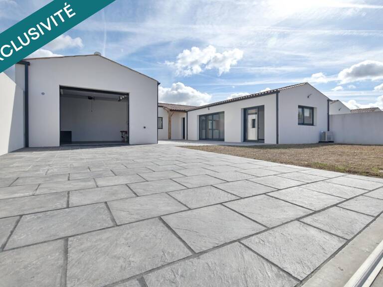 Maison contemporaine de 148 m² proche La Rochelle  RE2020 DPE A — photo 1