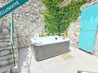 Une maison de caractère en pierre, avec jacuzzi et vue panoramique, pour vivre la Provence autrement. — photo 4
