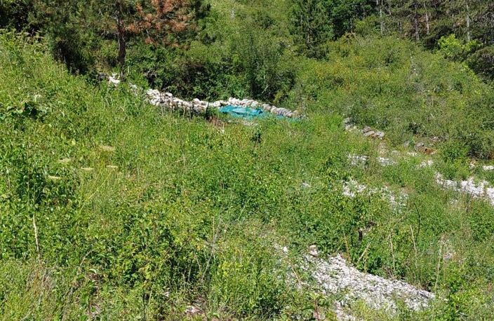 -A VENDRE- PRADES 48210 St Enimie TERRAIN CONSTRUCTIBLE non viabilisé de 3265m2 108 000€ — photo 2
