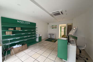 Commerce  215000 €
