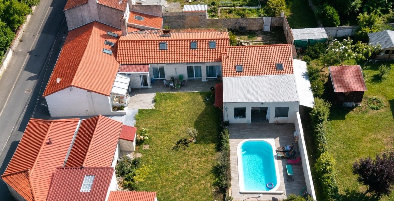 Propriété rare : 3 logements et piscine — photo 1