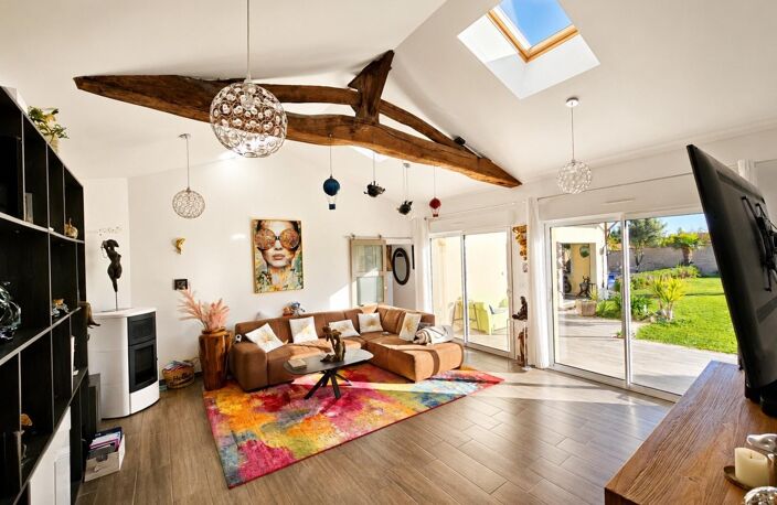 Propriété rare : 3 logements et piscine — photo 3
