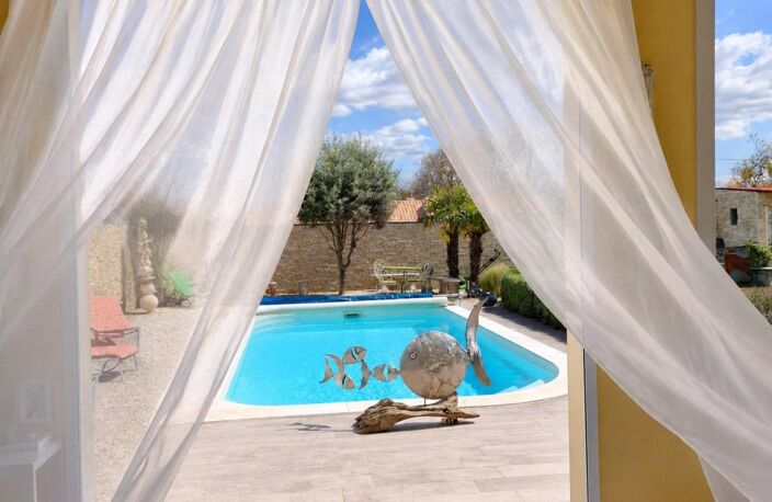 Propriété rare : 3 logements et piscine — photo 5
