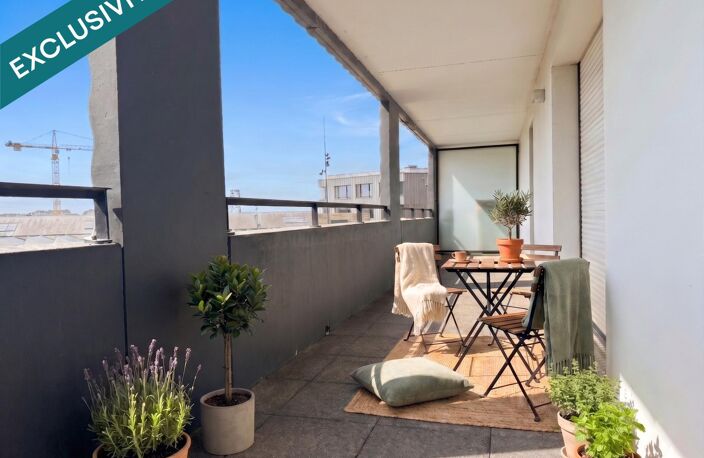 LES CAPUCINS  TERRASSE EXCEPTIONNELLE DE 40 M² + OUVERTURE D'UN CARREFOUR MARKET — photo 2