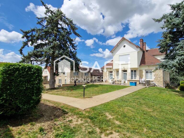Ensemble immobilier de Caractère à #Chablis 89800 — photo 1
